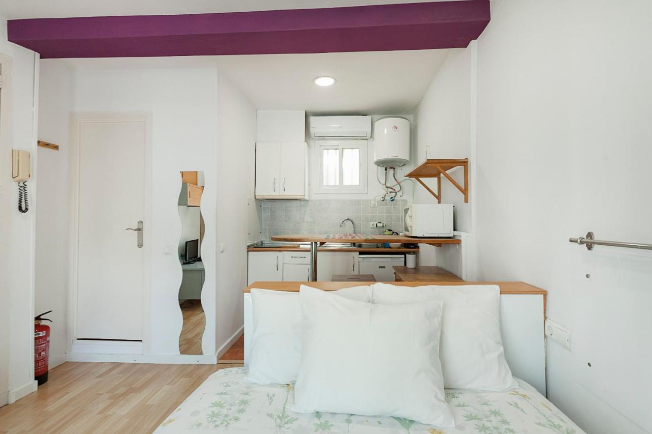 Sagrada Familia Apartament Barcellona Esterno foto